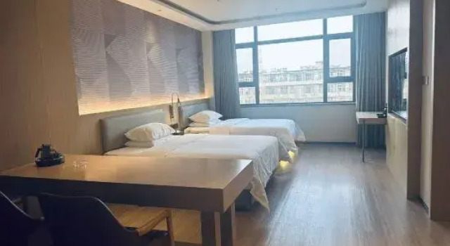 Люкс Superior Country Inn & Suites by Radisson Hotel (Pingyao Gucheng)