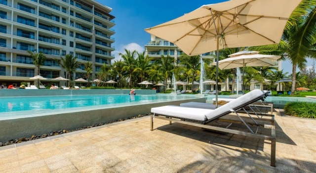 Апартаменты с 3 комнатами с балконом и с видом на бассейн Vacation Homes Ocean Apartment
