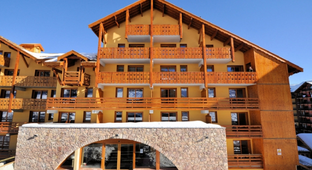 Residence Les Balcons de Sirius, Забронировать Отель Отели Ризуль с парковкой, Парковка