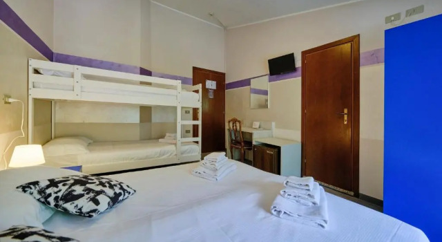 Четырёхместный номер Superior HOTEL VITTORIA