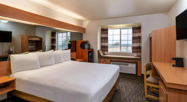 Двухместный номер Standard Microtel Inn & Suites by Wyndham Salt Lake City Airport