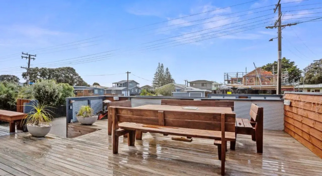 Kiwiana Bach - Waihi Beach Holiday Home, Buchen Sie Hotel Waihi 