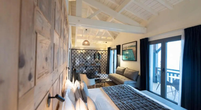 Номер Premier LAnderenis Boutique Hôtel