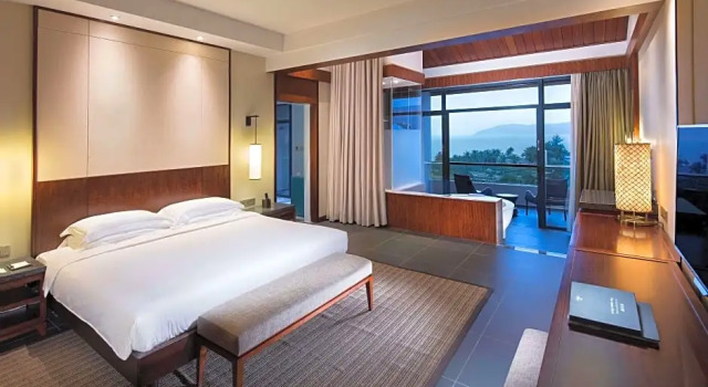 Люкс семейный Deluxe с видом на океан Hilton Sanya Yalong Bay Resort & Spa