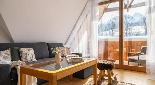 Апартаменты с видом на горы Apartamenty Jasiowe Turnie nr 3 i nr 10 Krupówki 3km
