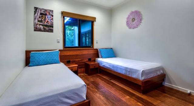 Iluka Luxury House With Ocean Views On Half Acre With Pool And Two Golf Buggies, Забронировать Отель Отели Острова Гамильтон с парковкой, Парковка