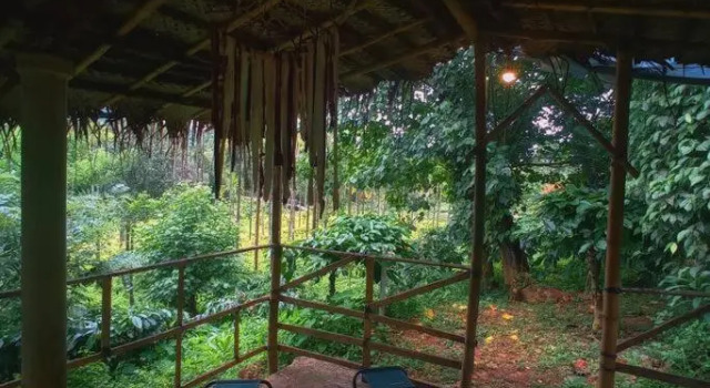 Thondar Homestays, Забронировать Отель Отели Велламундра с парковкой, Парковка