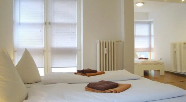 Трёхместный номер Standard BNB Hostel