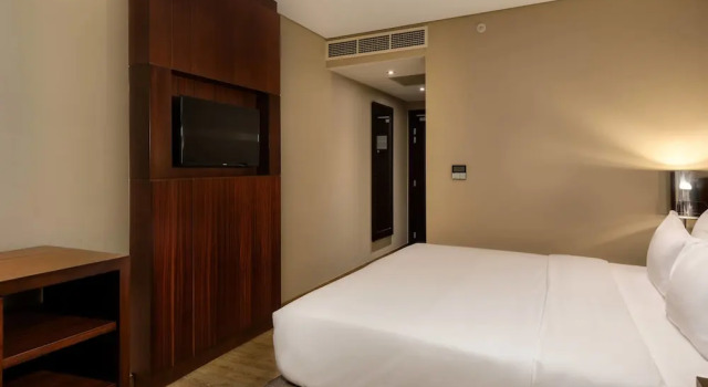 Standard Twin room with pool view Protea Hotel Owerri Select