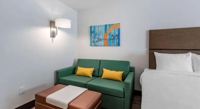 Четырёхместный люкс MainStay Suites Colorado Springs East - Medical Center Area