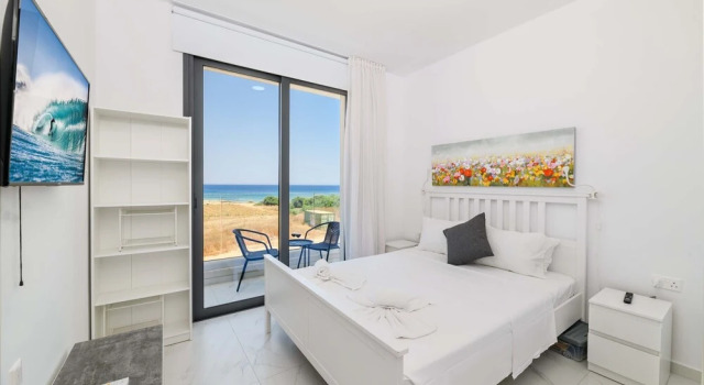 By The Beach Nova Seaview Villa, Reserva ahora Villa Hoteles en Protaras con piscina, cerca de Playa Trinity Beach, Piscina