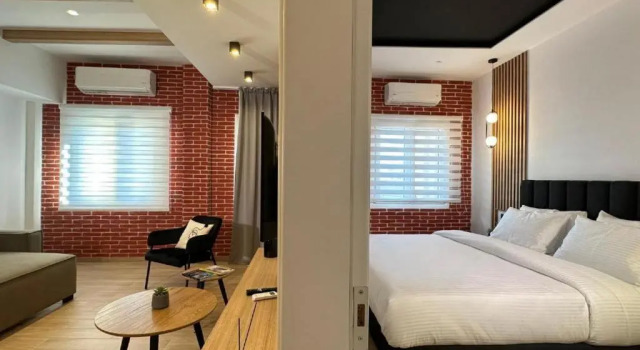 Полулюкс с балконом Centro Urban Suites