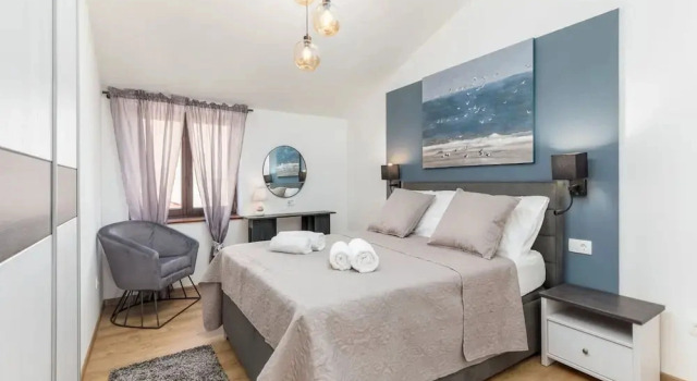 Apartment in Valbandon Near Beach & Pool, Prenota Appartamento Valbandon Istria