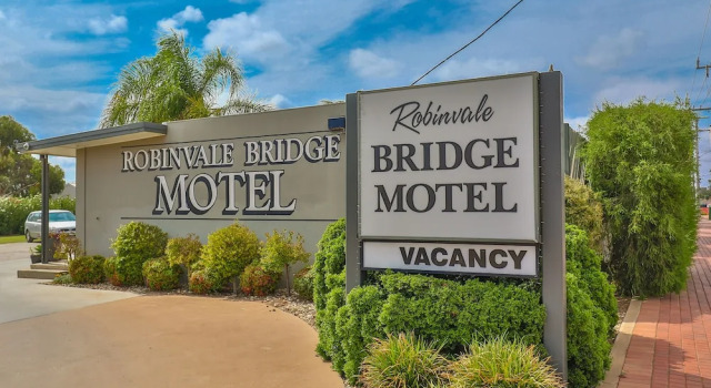 Robinvale Bridge Motel, Prenota Motel Hotel a Murray River con colazione, Colazione