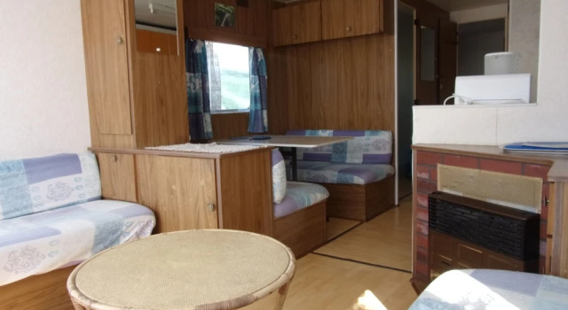 Camping de L'Agly. Mobil-Home, Rezerwuj Pole kempingowe Saint-Paul-de-Fenouillet 