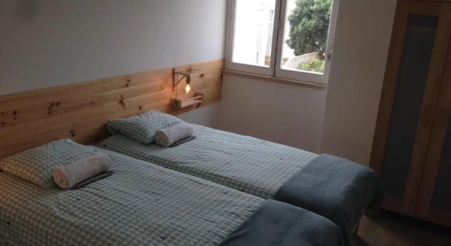 Полулюкс Peniche Housing | Tree The Company