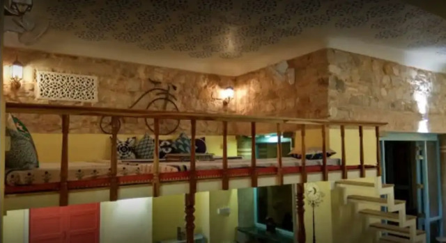 Кровать в общем номере (женский номер) Jaipur Jantar Hostel