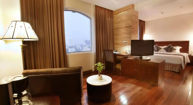 Люкс с видом на город Отель GOLDEN CENTRAL SAIGON