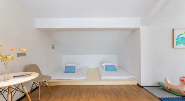 Семейный люкс с балконом Hongcun Garden Villa Yododo Inn