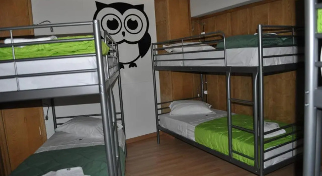 Кровать в общем номере (женский номер) Corujinha Hostel