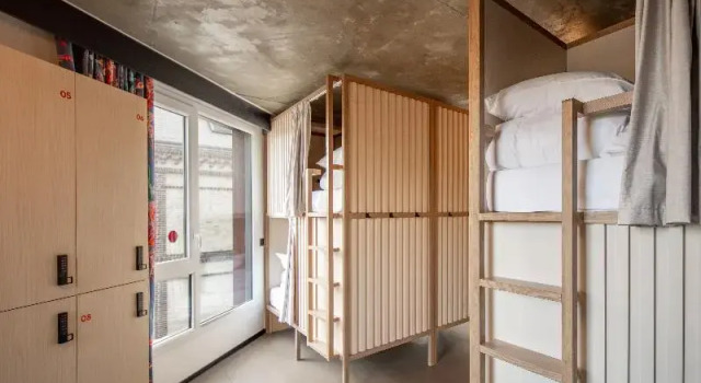 Кровать в общем номере (женский номер) Отель Jost Hotel Le Havre Gare