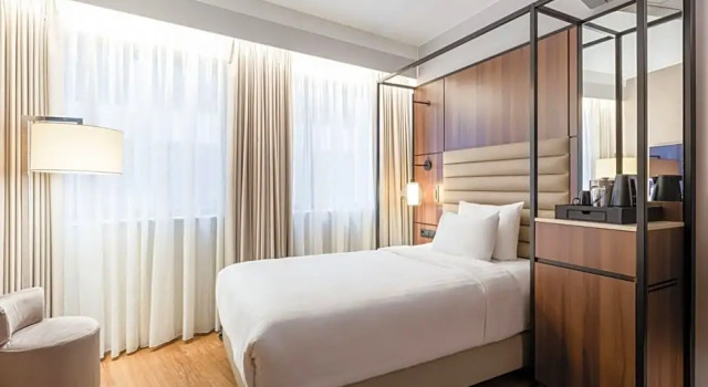Номер Standard AC Hotel by Marriott Stockholm Ulriksdal