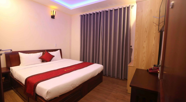 Stars Hotel