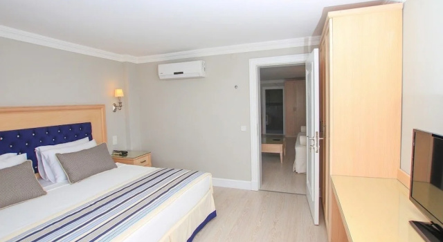 Люкс Deluxe с балконом Palm Bay Beach Hotel