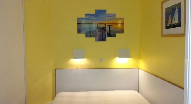 Apartment With one Bedroom in Agay, With Wonderful sea View, Pool Acce
