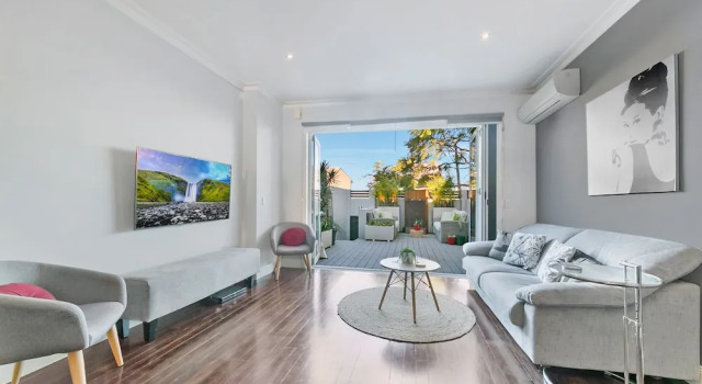 Rozelle 3 Bedrooms cosy dream holiday home with Free Parking by KozyGuru, Забронировать Отель Сидней Sydney Region