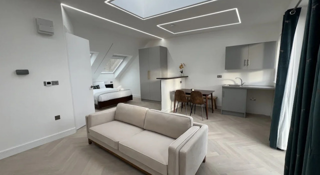Luxurious London Studios, Забронировать Гостевой дом Харроу Лондон, рядом с Saint Marks Hospital