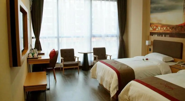 Thank Inn Hotel Jiangsu Yangzhou Gaoyou Shangcheng International Store, Rezervovat Hotel Jang-čou 