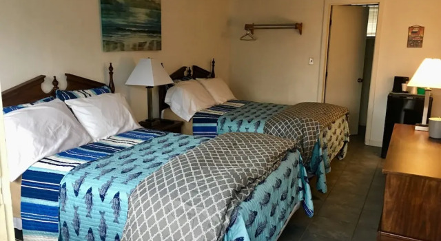 Seagrass Inn, Varaa Hotelli Hotellit New England uima-altaalla, Uima-allas