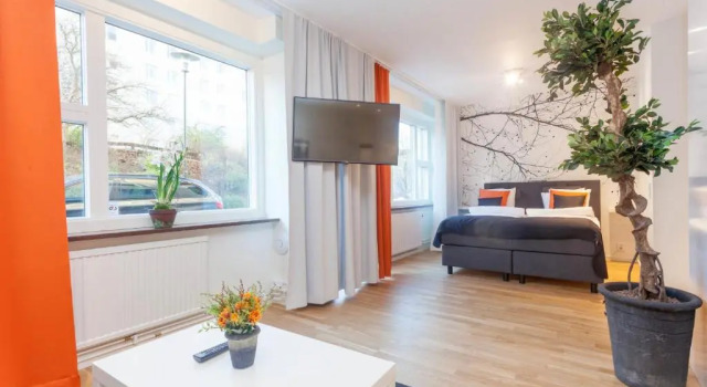 Студия Superior ApartDirect Solna