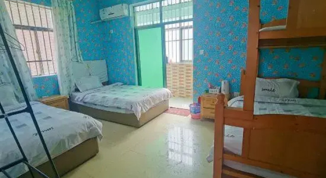 Семейный люкс Huiran Hostel Shenzhen