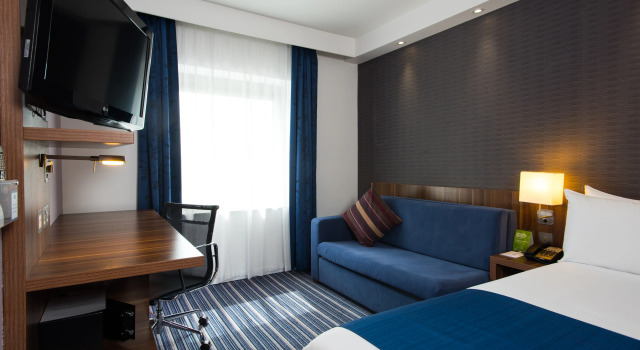 Holiday Inn Express London - Wimbledon South by IHG, Забронировать Отель Отели Англии 3 звезды, 3*