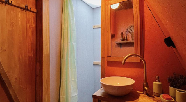 Dikaya Soap Farm (Дикая Соап Фарм), Забронировать Фермерский дом Отели Рыскулово с бассейном, Бассейн