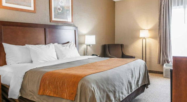 Номер Standard Comfort Inn Madison near Clifty Falls