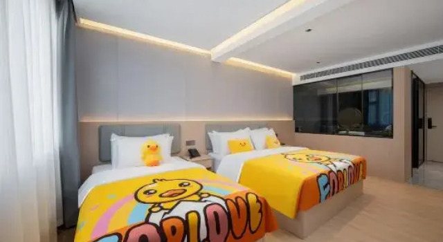 Семейный люкс Grace Lotus  Boutique Hotel ,Furong Town