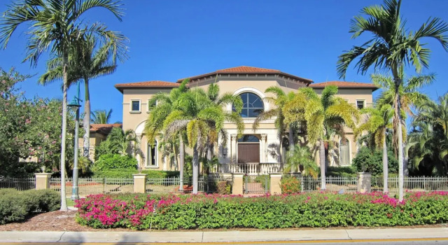1370 North Collier Boulevard, Забронировать Отель Марко-Айленд штат Флорида, рядом с City of Marco Island Racquet Center