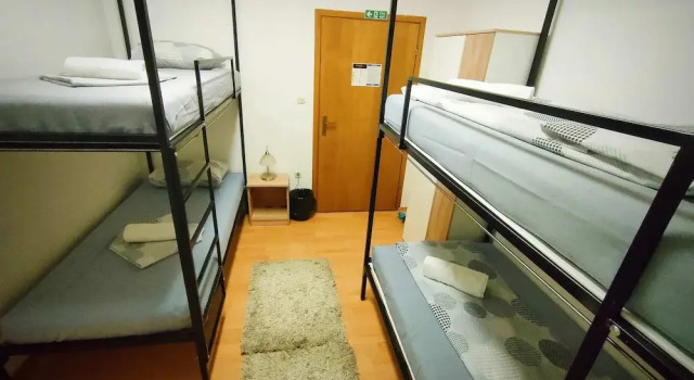 FG 1861 Hostel, Забронировать Хостел Недорогие отели Сараево, рядом с Фонтан Себилж, недорого