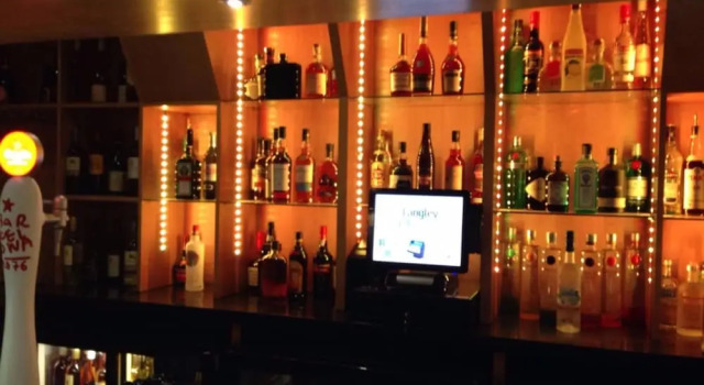 Plough & Harrow, Забронировать Отель Тамуэрт Стаффордшир, рядом с The Lamb Ground