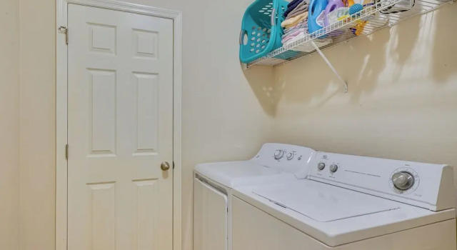 Lanai + Pool: Family-friendly Home in Cape Coral
