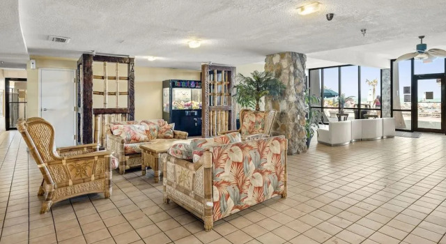 Hawaiian Inn 238 by Distinctive Beach Rentals, Забронировать Апартаменты/квартира Апартаменты Дейтона-Бич, Апартаменты/квартира