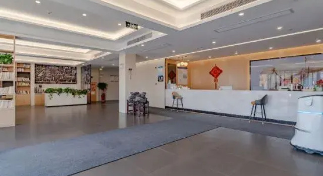 GreenTree Inn (Suzhou Express Bus Station Hengda Mingdu Store), Rezerwuj Hotel Hotele w Suzhou z parkingiem, Parking