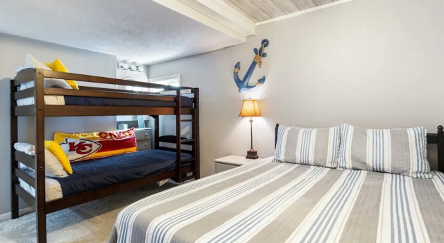 Spacious Home & Lake Access, Lake Views Throughout, Prenota Casa vacanze Hotel a Missouri con parcheggio, Parcheggio