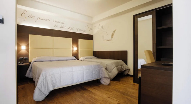 Трёхместный номер Standard Hotel Ristorante Da Tonino