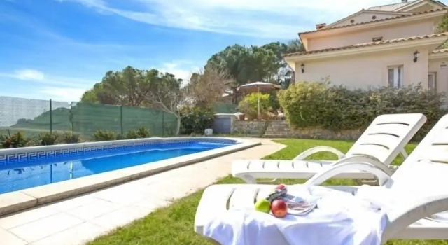 Вилла с 3 комнатами 2Lin - Lloret de Mar