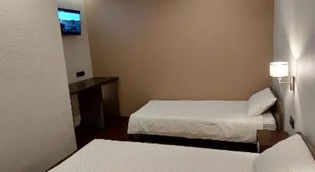 Номер Standard Tower Hotel