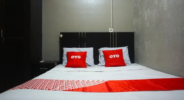 Suite De lujo Hotel C18 at Cibaduyut Mitra RedDoorz